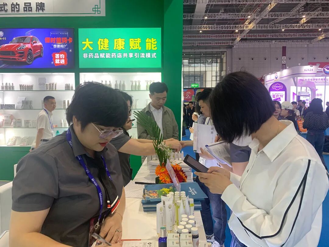 Shanghai National Medicine Fair Concludes Successfully | Lixiang Group’s Health Empowerment OTC Pharmacy New Model Draws Attention